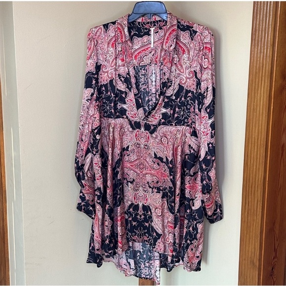 Free People Pink and Black Paisley Tunic - Picture 3 of 4